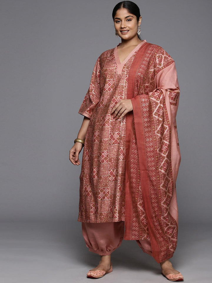 Plus Size Peach Printed Silk Blend Straight Kurta With Salwar & Dupatta - Libas